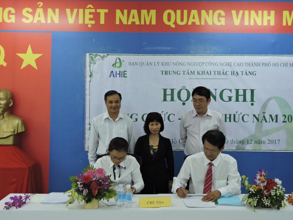 Trung tâm Khai thác Hạ tầng tổ chức Hội nghị Công chức – Viên chức năm 2018 Trung tâm Khai thác Hạ tầng tổ chức Hội nghị Công chức – Viên chức năm 2018