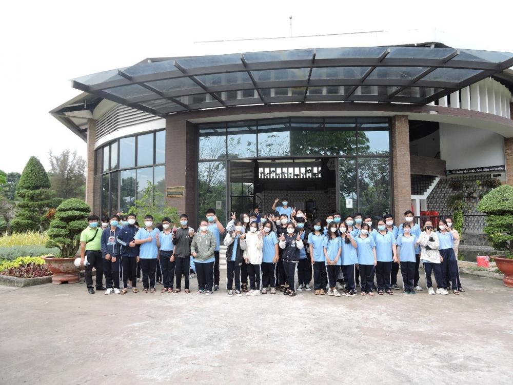 Trung tâm Khai thác Hạ tầng đón đoàn khách du lịch đầu tiên trong năm 2022 Trung tâm Khai thác Hạ tầng đón đoàn khách du lịch đầu tiên trong năm 2022