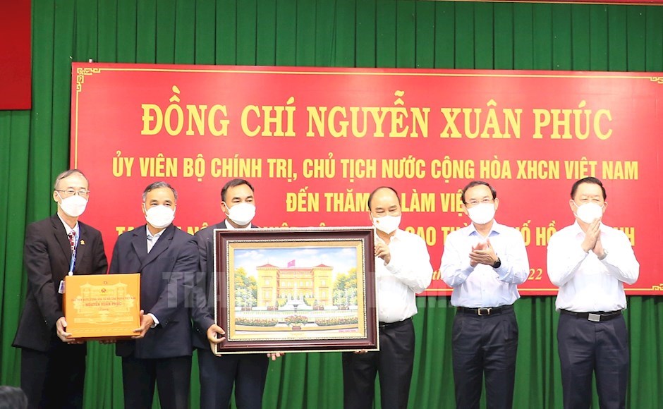 Nhiệt liệt chào mừng chủ tịch nước thăm Khu Nông nghiệp Công nghệ cao 