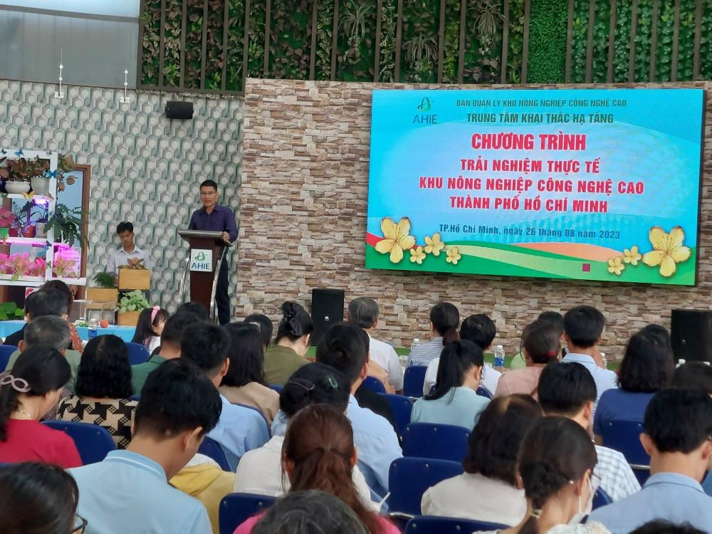 HỘI NGHỊ TRẢI NGHIỆM THỰC TẾ TẠI KHU NÔNG NGHIỆP CÔNG NGHỆ CAO TP. HCM HỘI NGHỊ TRẢI NGHIỆM THỰC TẾ TẠI KHU NÔNG NGHIỆP CÔNG NGHỆ CAO TP. HCM