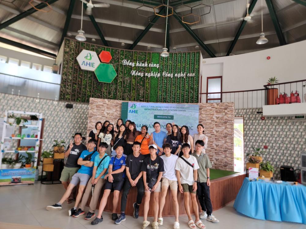 Công ty TNHH Doanh nghiệp Xã hội Giáo dục và Cộng đồng ECO VIETNAM GROUP tham quan, học tập, trải nghiệm Nông nghiệp Công nghệ cao Công ty TNHH Doanh nghiệp Xã hội Giáo dục và Cộng đồng ECO VIETNAM GROUP tham quan, học tập, trải nghiệm Nông nghiệp Công nghệ cao