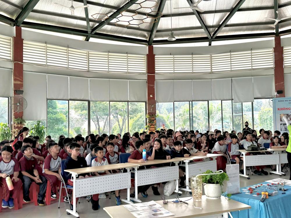 Trường THCS & THPT Thái Bình Dương Tham quan, Học tập, Trải nghiệm tại Khu Nông nghiệp Công nghệ cao Trường THCS & THPT Thái Bình Dương Tham quan, Học tập, Trải nghiệm tại Khu Nông nghiệp Công nghệ cao