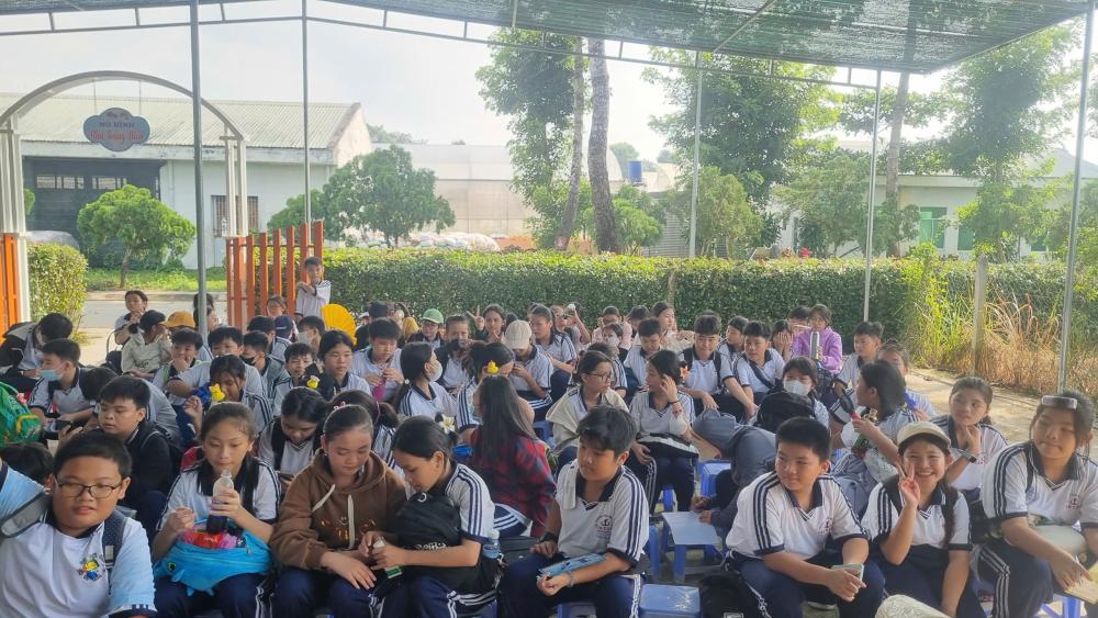 Trường THCS Tân Tạo A Tham quan, Học tập, Trải nghiệm tại Khu Nông nghiệp Công nghệ cao Trường THCS Tân Tạo A Tham quan, Học tập, Trải nghiệm tại Khu Nông nghiệp Công nghệ cao