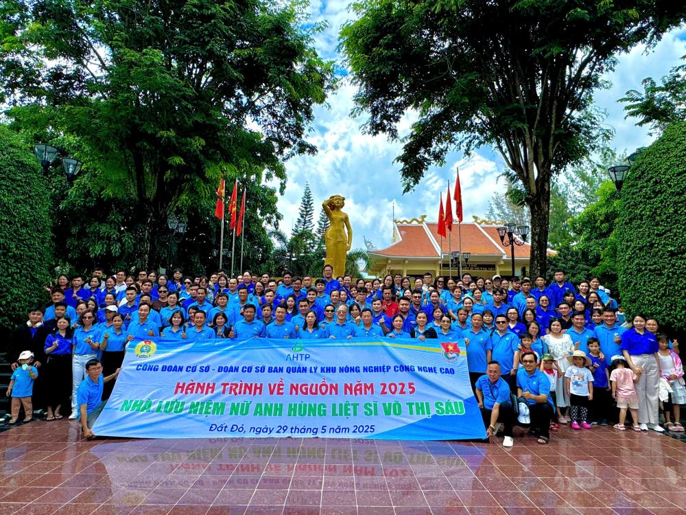 HOẠT ĐỘNG THAM QUAN NGHỈ DƯỠNG CỦA CÔNG ĐOÀN CƠ SỞ THÀNH VIÊN TRUNG TÂM KHAI THÁC HẠ TẦNG