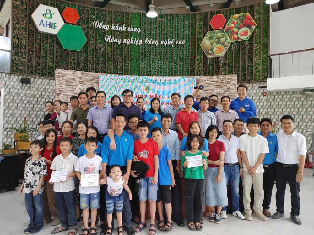 Họp mặt Kỷ niệm 24 năm Ngày Gia đình Việt Nam (28/6/2001 - 28/6/2025) 