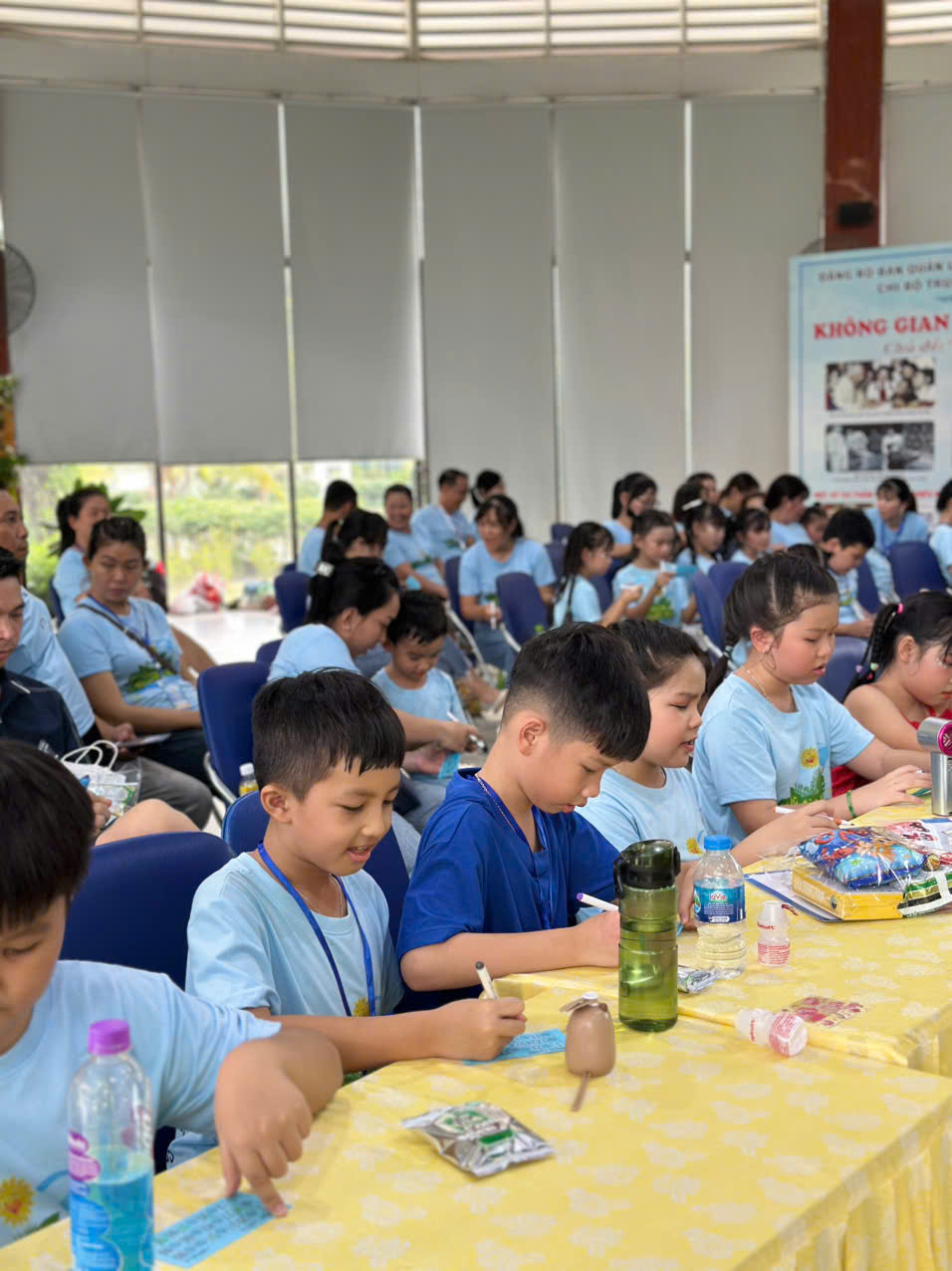 Câu lạc bộ năng khiếu New Modern tham quan và trải nghiệm các hoạt động tại Khu Nông nghiệp Công nghệ cao